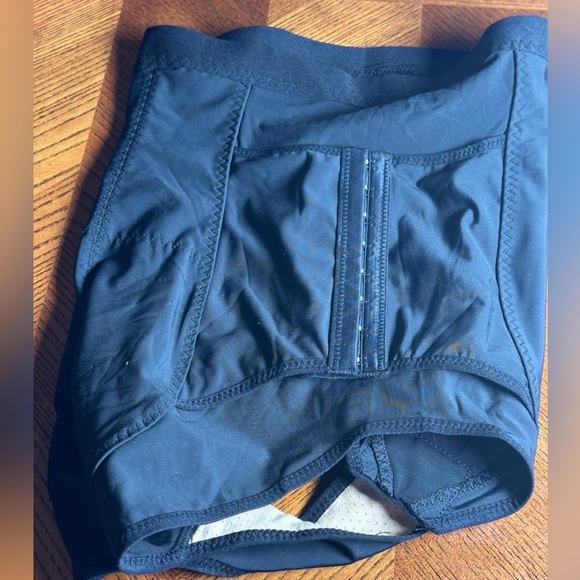 NWT YERKOAD Butt Lifter Panties
Womens Tummy Control Body
Shaper
Panty Girdle - Picture 3 of 6